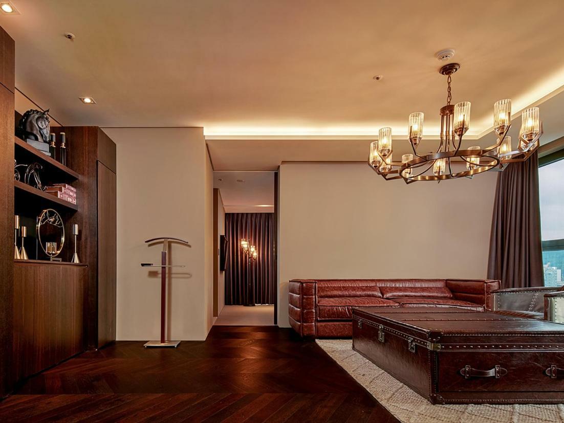 Alice And Trunk Hotel 4*